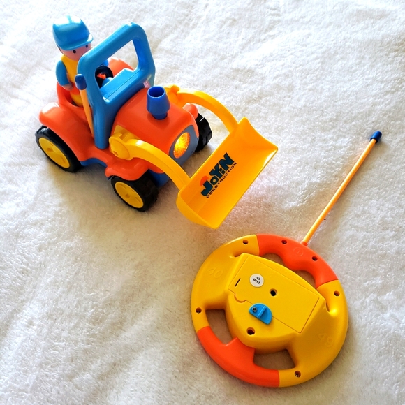 Joyin Childs Remote Control Tractor - Picture 1 of 3